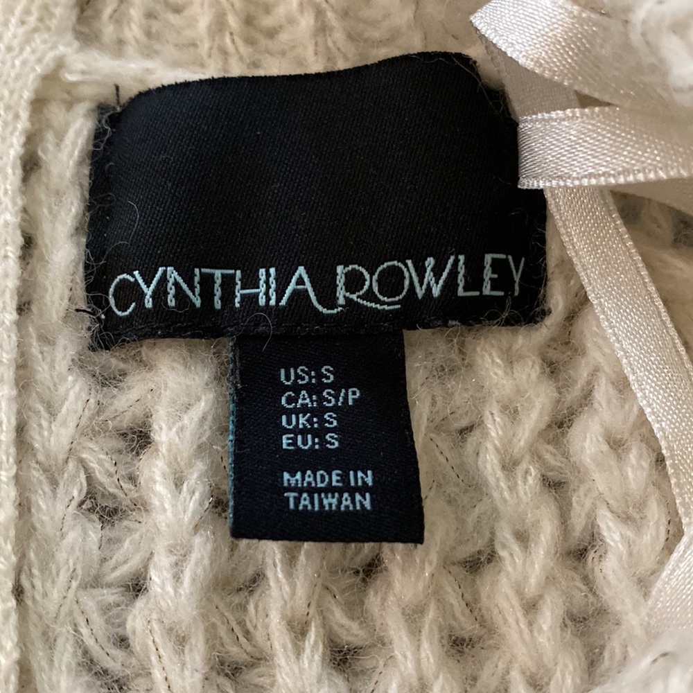 Sweater - Picture 2 of 4